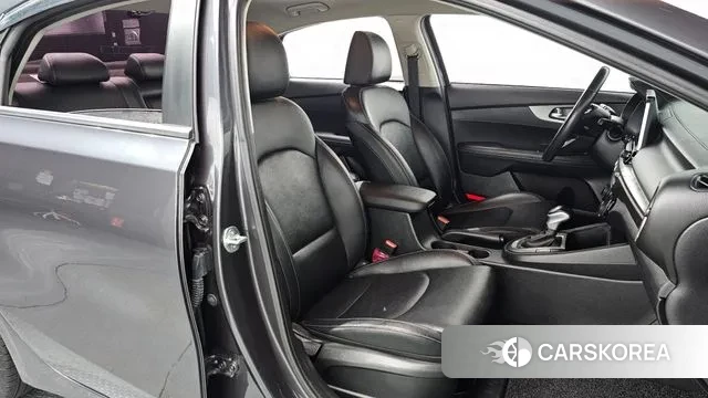 Kia Come New K3 id 3587585 из Кореи 20