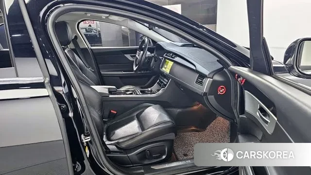 Jaguar XF (X260) id 3072146 из Кореи 20