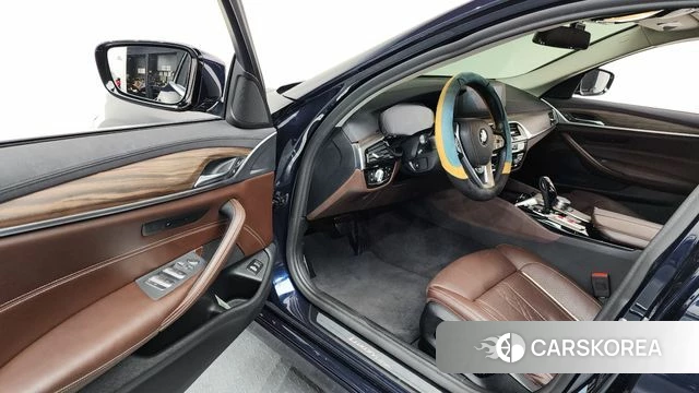 BMW 5 Series (G30) id 4324794 из Кореи 33