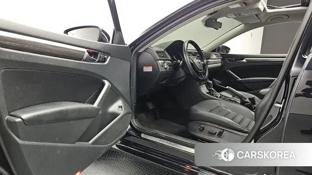 Volkswagen The New Passat id 2941397 из Кореи 20