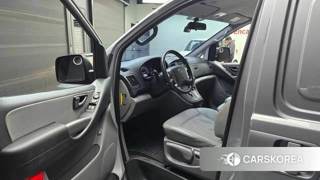 Hyundai The New Grand Starex id 4187512 из Кореи 30