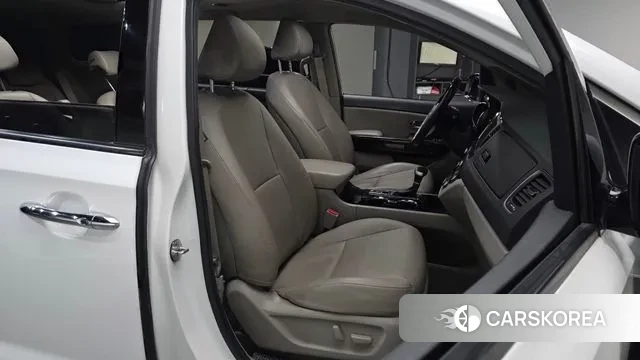 Kia The New Carnival id 3601901 из Кореи 20