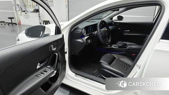 Mercedes-Benz A-Class W177 id 4651860 из Кореи 33