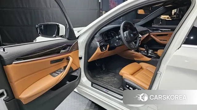 BMW 5 Series (G30) id 3473088 из Кореи 20