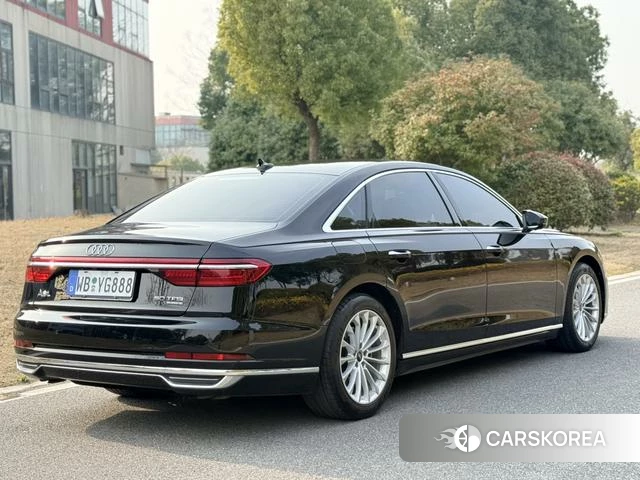 Audi A8 id 4220569 из Китая 12
