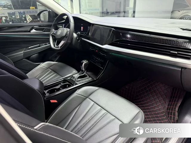Volkswagen Passat id 4353661 из Китая 13