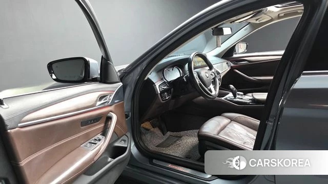 BMW 5 Series (G30) id 4918913 из Кореи 20