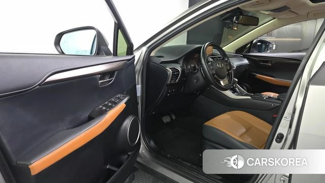 Lexus NX300h id 4536226 из Кореи 29