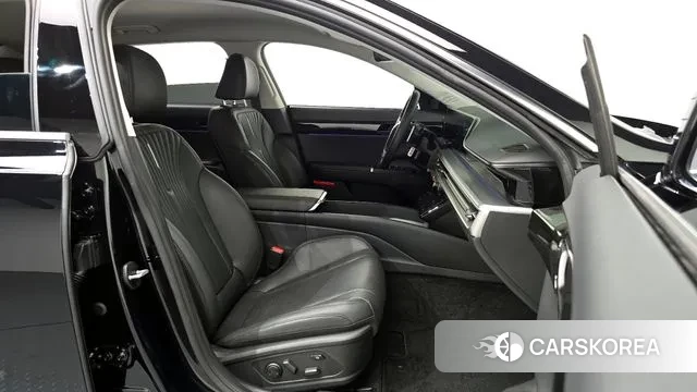 Hyundai Grandeur (GN7) id 2884103 из Кореи 20