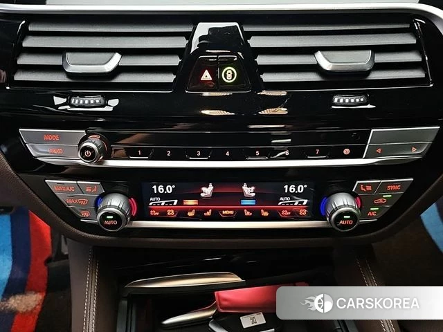 BMW 5 Series (G30) id 4507207 из Кореи 17
