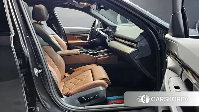 BMW 5 Series (G60) id 3486895 из Кореи 20