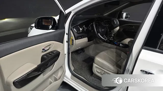 Kia The New Carnival id 3682498 из Кореи 20