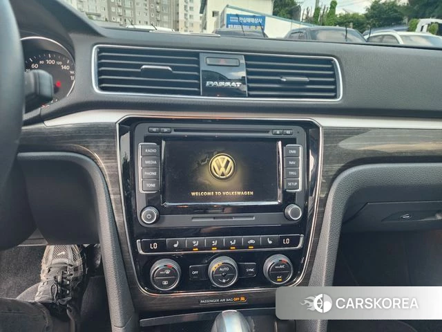 Volkswagen The New Passat id 4304990 из Кореи 16