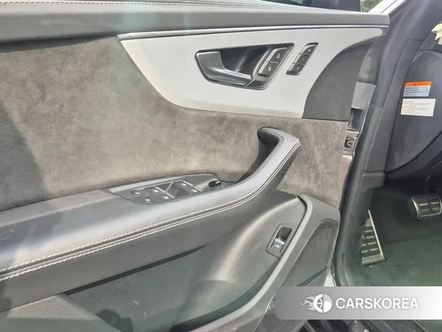 Audi Q8 (4M) id 3003573 из Кореи 14