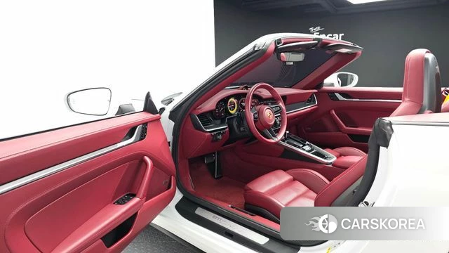 Porsche 911(992) id 4243500 из Кореи 20