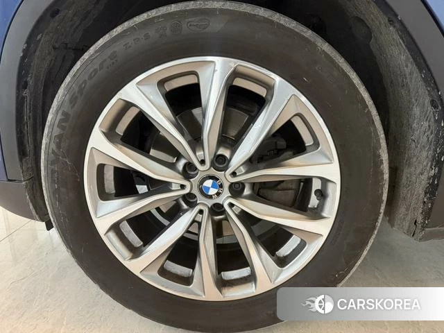 BMW X3 id 3889894 из Китая 12