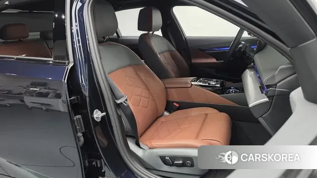 BMW 5 Series (G60) id 3410175 из Кореи 20