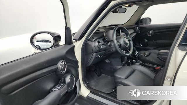 Mini Cooper id 4535432 из Кореи 33