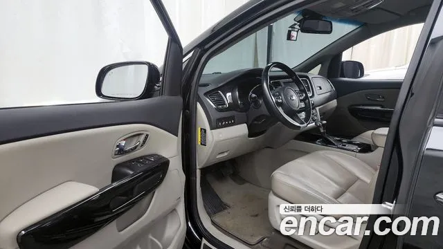 Kia The New Carnival id 2434984 из Кореи 20