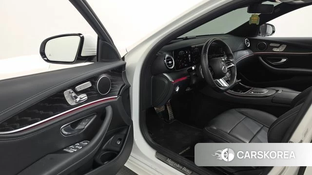 Mercedes-Benz E-Class W213 id 4899581 из Кореи 36