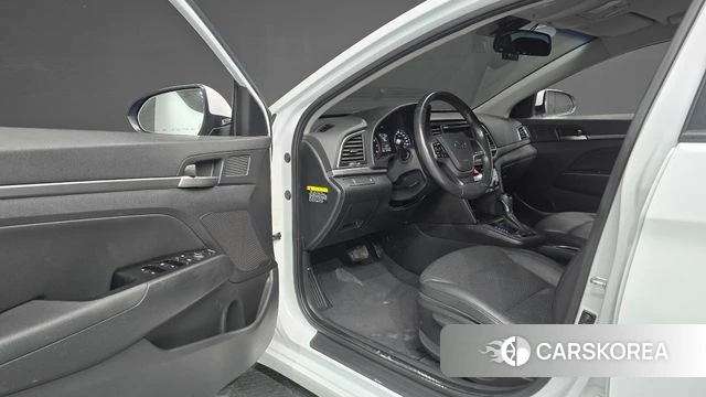 Hyundai Avante AD id 4225757 из Кореи 20