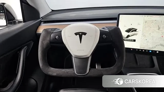 Tesla Model Y id 3421958 из Кореи 20
