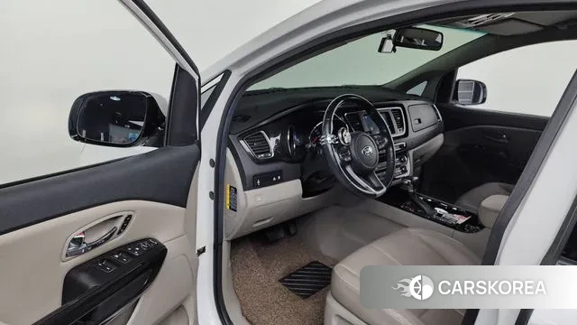 Kia The New Carnival id 3297436 из Кореи 20