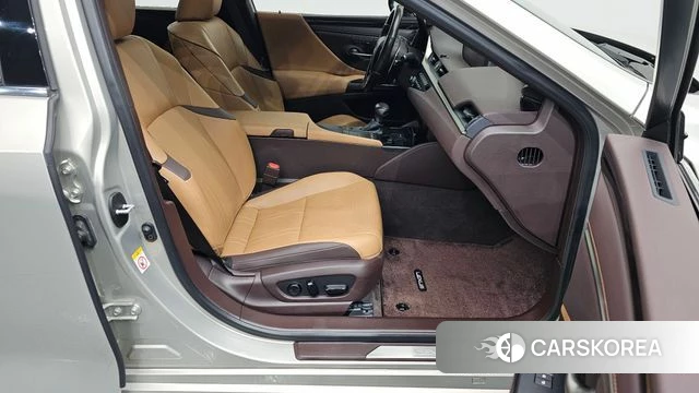 Lexus ES300h 7th generation id 3845507 из Кореи 20