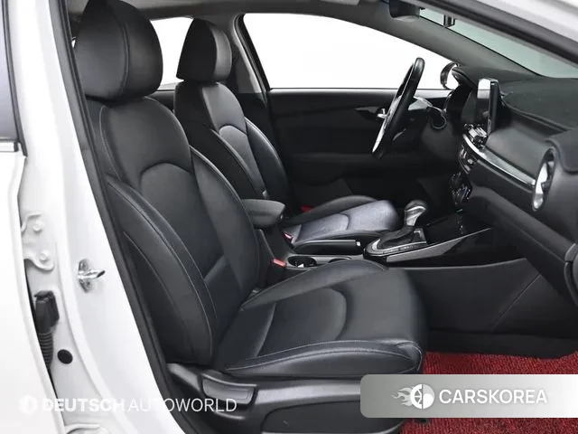 Kia Come New K3 id 3723667 из Кореи 20