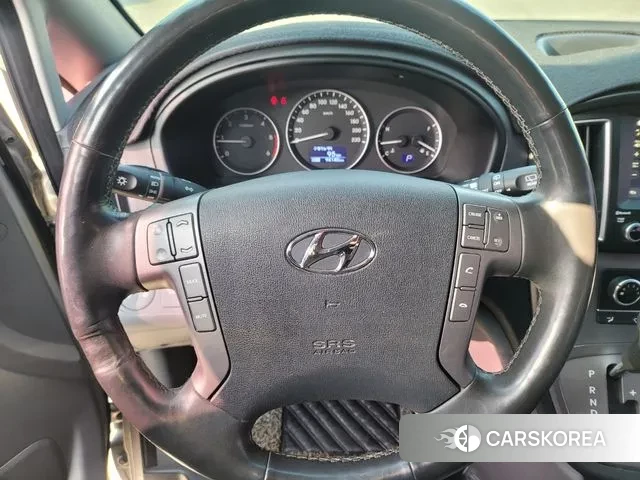 Hyundai The New Grand Starex id 3754567 из Кореи 19