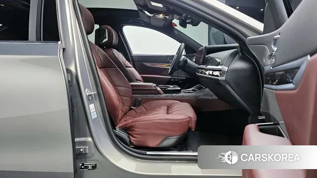 BMW 7 Series (G70) id 3518103 из Кореи 20