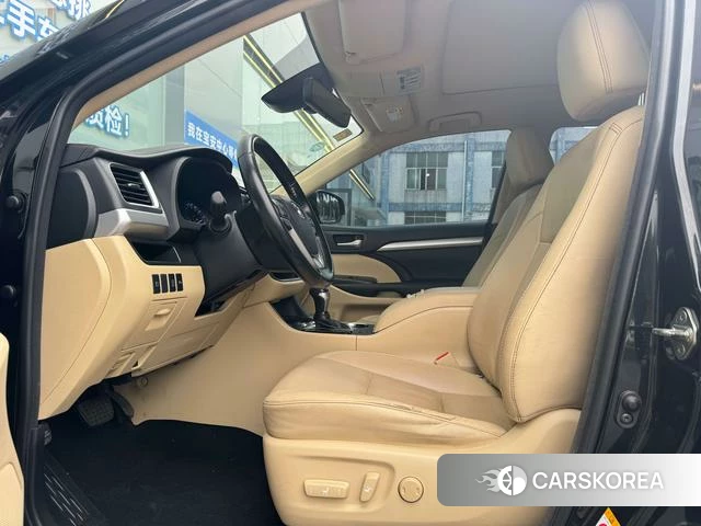 Toyota Highlander id 4222010 из Китая 12