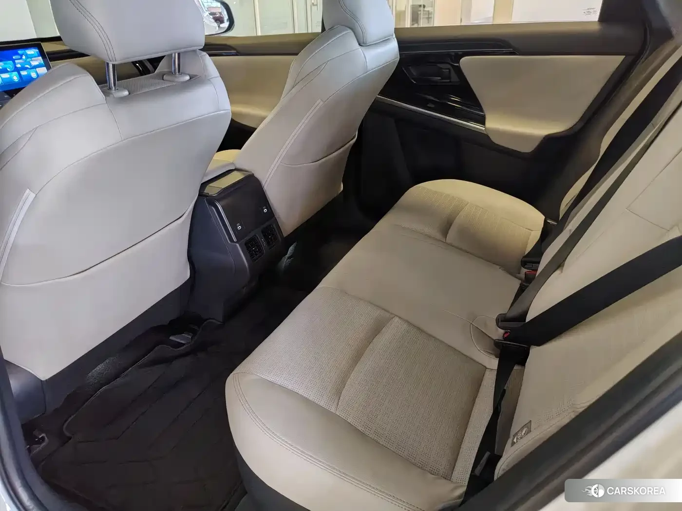 Toyota bZ4X id 4599730 из Китая 37