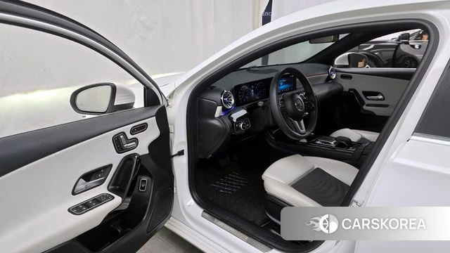 Mercedes-Benz A-Class W177 id 3852856 из Кореи 20