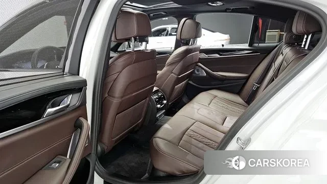 BMW 5 Series (G30) id 3058758 из Кореи 20