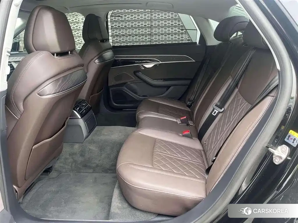 Audi A8 id 4577414 из Китая 14