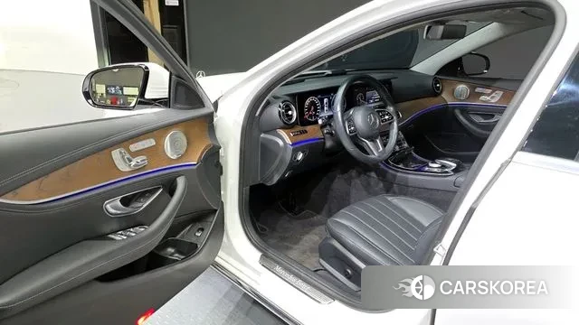 Mercedes-Benz E-Class W213 id 2985968 из Кореи 20