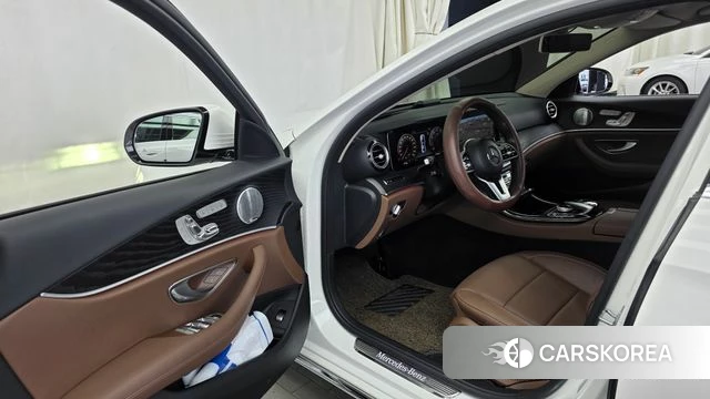 Mercedes-Benz E-Class W213 id 4508328 из Кореи 33