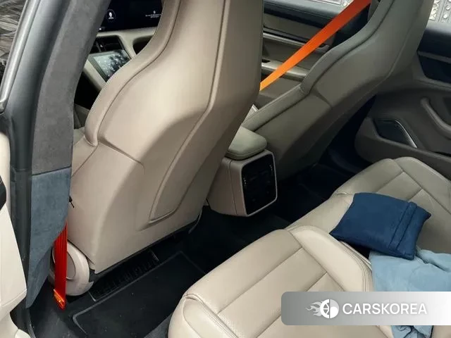 Porsche Taycan id 3463885 из Кореи 15