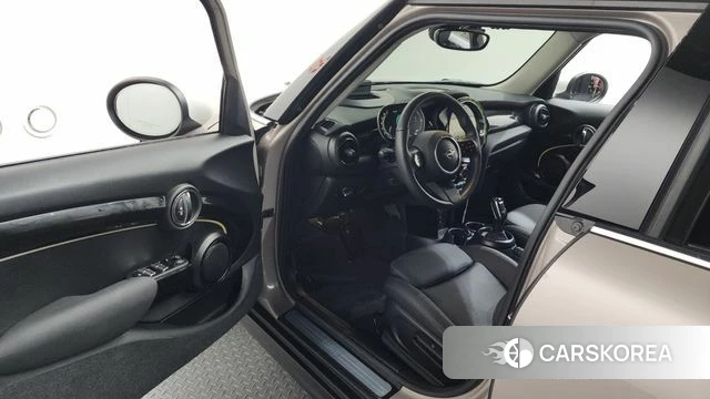Mini Cooper id 4354356 из Кореи 33