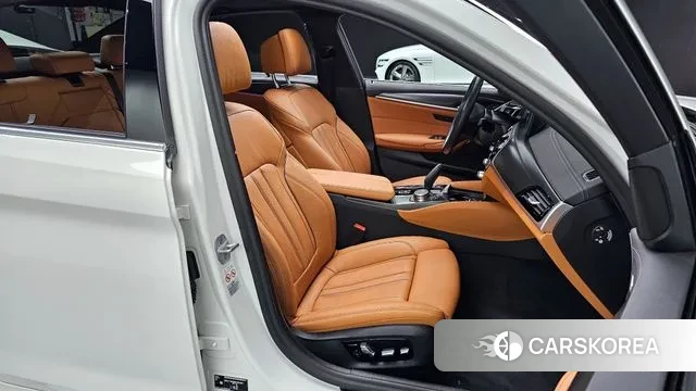 BMW 5 Series (G30) id 2974901 из Кореи 20