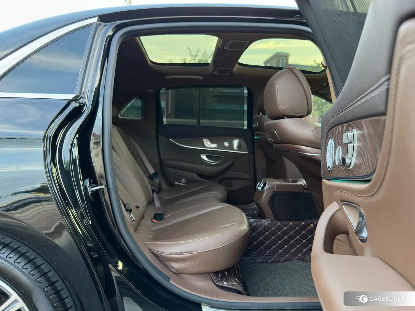 Mercedes-Benz E-Class id 4577746 из Китая 18