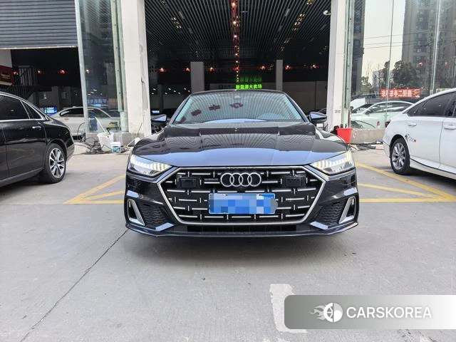 Audi A7L id 4256960 из Китая 12