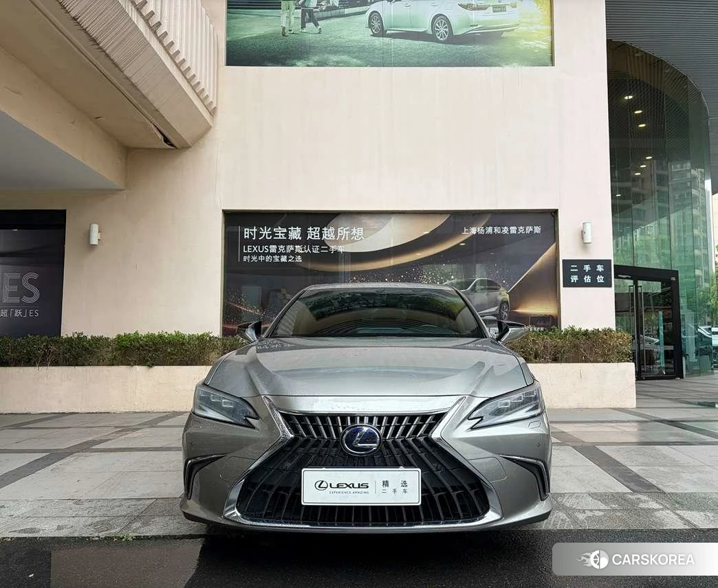 Lexus ES id 4462060 из Китая 15
