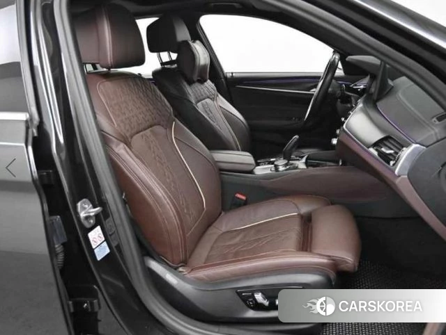 BMW 5 Series (G30) id 4243472 из Кореи 20