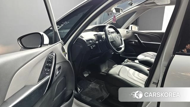 Citroen / DS Grand C4 Picasso id 4520845 из Кореи 30