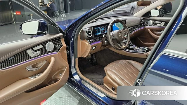 Mercedes-Benz E-Class W213 id 4568816 из Кореи 31
