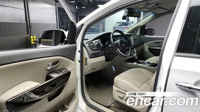 Kia The New Carnival id 2716451 из Кореи 20