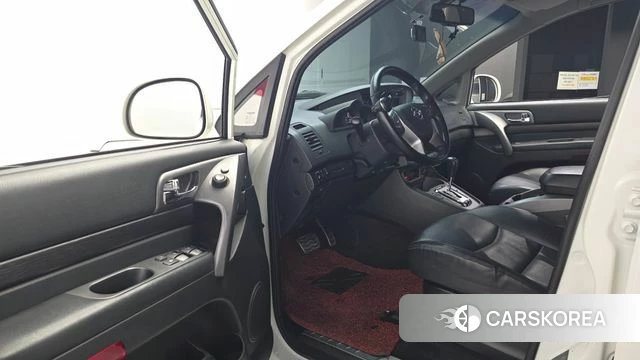 Ssangyong Korando Turismo id 4471613 из Кореи 30