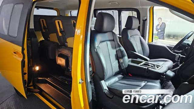 Hyundai Staria id 2324777 из Кореи 20